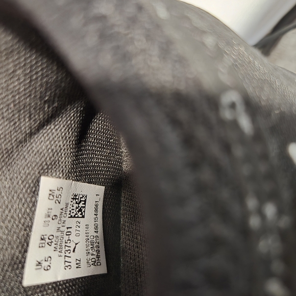 Puma Women's Black Athletic Shoes - Picture 12 of 12